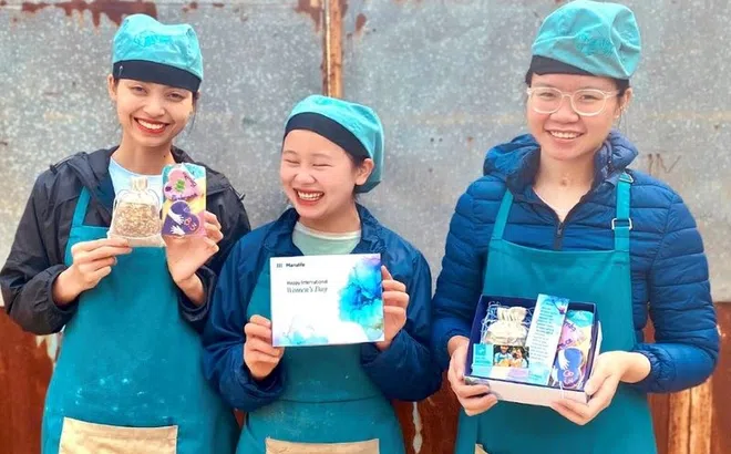 Manulife Việt Nam đồng hành cùng HopeBox nhằm tôn vinh ngày Quốc Tế Phụ Nữ 2023