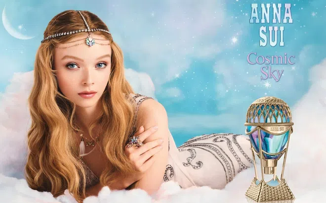 Tìm lại “Bầu trời cổ tích” cùng Anna Sui Cosmic Sky