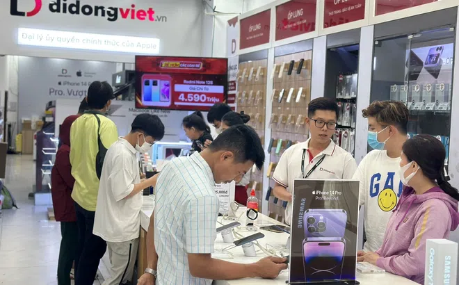 Đại lý bán lẻ cam kết bán iPhone không lợi nhuận, giá ra sao?