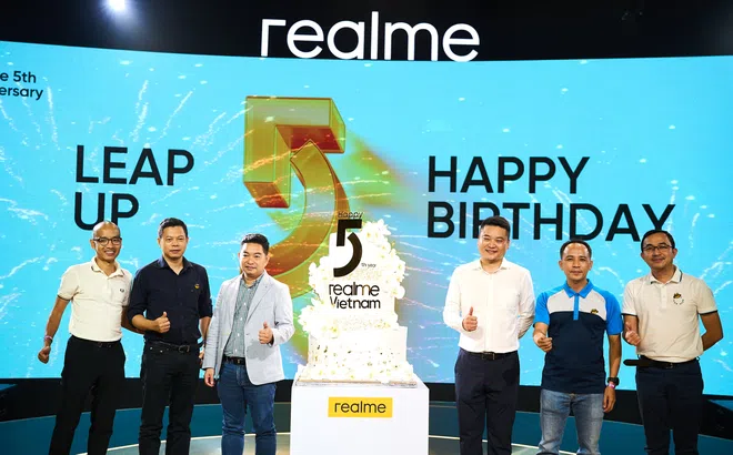 realme đón sinh nhật lên 5, chính thức mở bán realme 11 từ ngày 11/8