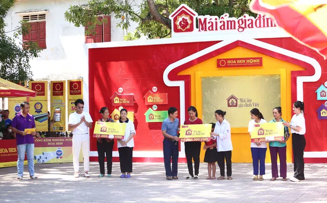 Nguyễn Anh Tú và Linh Hương góp sức mang về 85 triệu đồng cho các em nhỏ mồ côi
