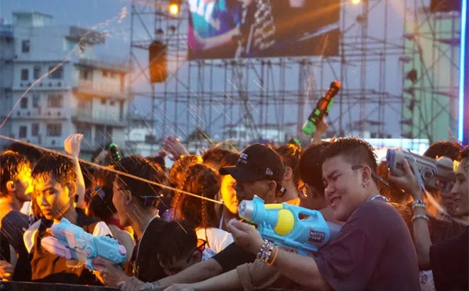 Tiger Crystal Rave 2.0 - Water EDM Festival đại tiệc quẩy “ướt không lối về”