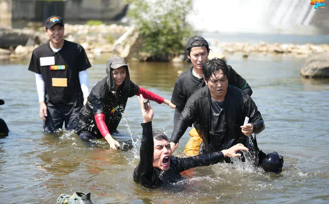 Kiều Minh Tuấn khen Dương Lâm đẹp tuyệt vời khi hóa thân thành nàng tiên cá