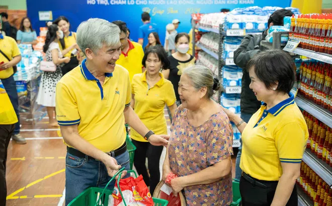 “Siêu thị mini 0 đồng” mang Tết đến với hơn 15.000 hộ gia đình khó khăn