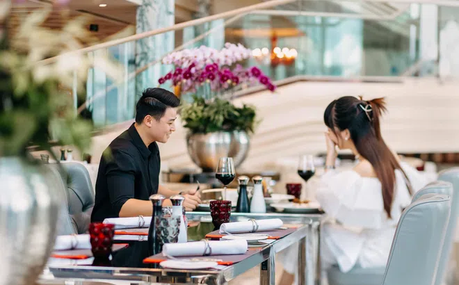 Bản giao hưởng lãng mạn cho Lễ Tình Nhân tại The Reverie Saigon