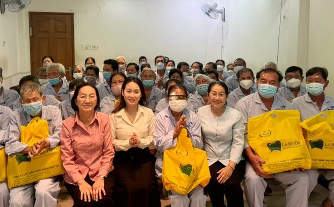 THACO đồng hành cùng chương trình “Đem lại ánh sáng cho bệnh nhân nghèo”