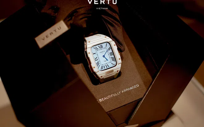Vertu Watch cao cấp chính hãng lần đầu tiên có mặt tại Việt Nam