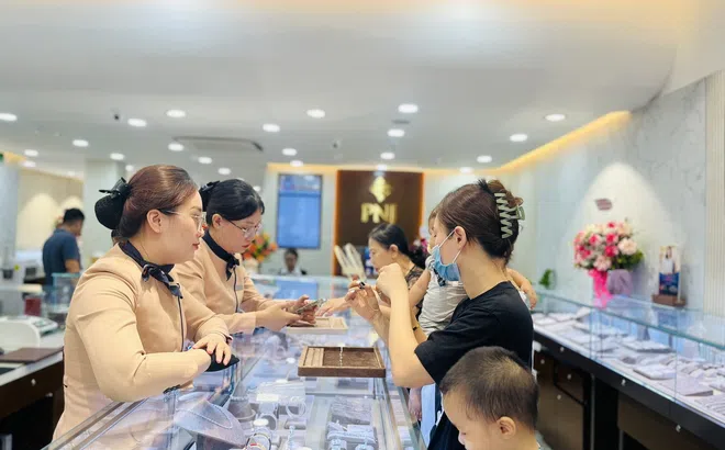 PNJ hoàn thành hơn 43% kế hoạch doanh thu 2024 sau 4 tháng
