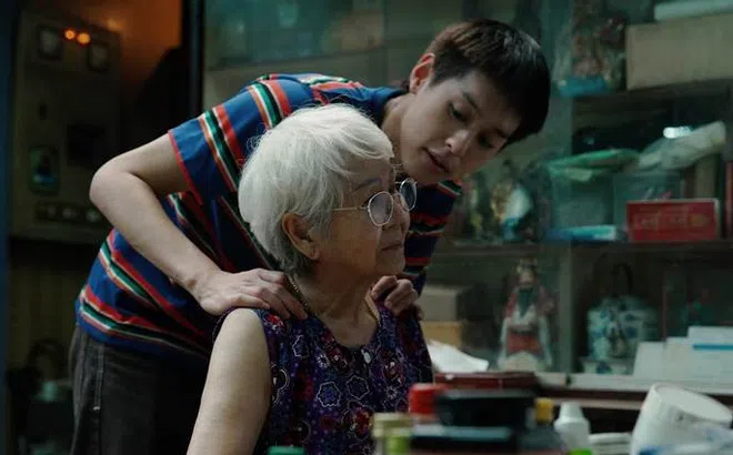 Cơn sốt “Gia Tài Của Ngoại” lan tỏa khắp Việt Nam: người người khóc “sưng mắt”, bồi hồi nhớ về gia đình