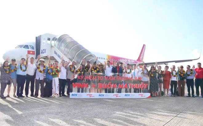 Vietjet kỷ niệm 10 năm bay Buôn Ma Thuột - Vinh