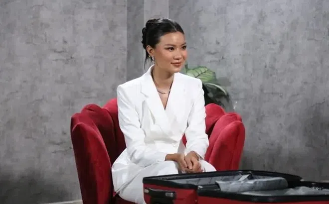 Á hậu Trịnh Hồng Đăng kể về tuổi thơ bị kỳ thị vì là người châu Á, tìm được chính mình sau biến cố