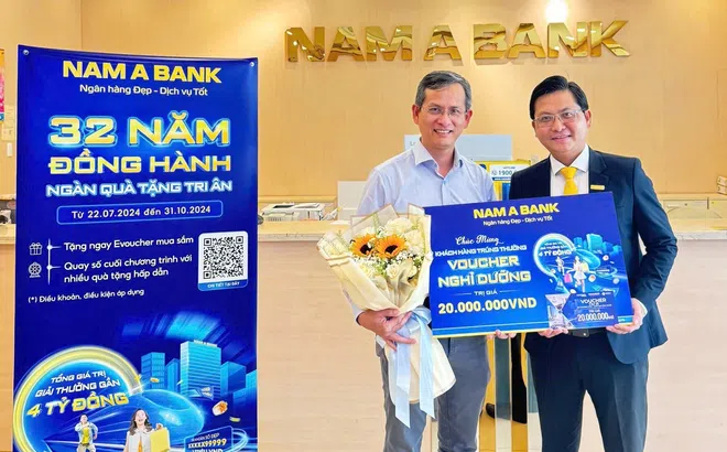 “32 năm đồng hành – Ngàn quà tặng tri ân” – Trao thưởng đợt 1 trị giá hơn 600 triệu đồng