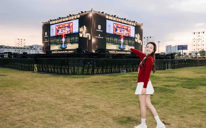 Dàn sao Việt lần đầu trình diễn trên sân khấu LED lập phương lớn nhất Việt Nam của sự kiện countdown The Global Celebration