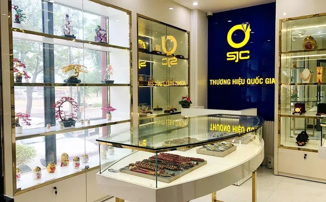 Giám đốc Vàng bạc đá quý Sài Gòn SJC cùng 5 cán bộ bị bắt