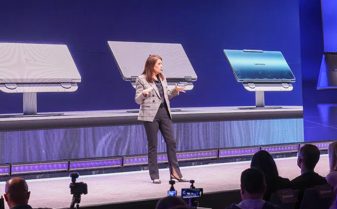 Intel vươn lên dẫn đầu trong AI PC và điện toán vùng biên tại CES 2025