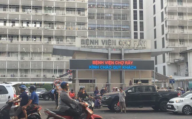 Hơn 1 tỷ đồng mua kính hiển vi: Ai thắng gói thầu tại Bệnh viện Chợ Rẫy?