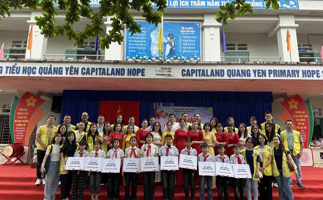 30 em học sinh tốt nghiệp tiểu học đã nhận học bổng từ CapitaLand
