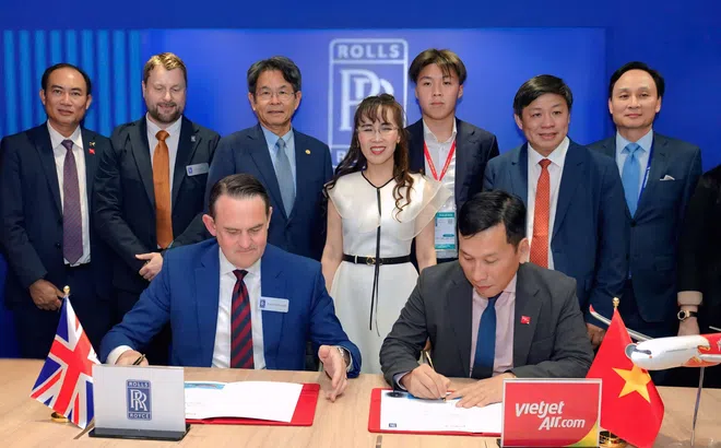 Vietjet ký đơn hàng mới 40 động cơ Trent 7000 với Rolls-Royce