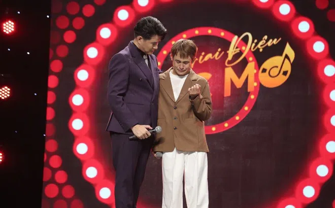 Ca sĩ Thanh Ngọc khóc đỏ mắt khi nghe Đinh Viết Tường kể về thời gian đầu mắc hội chứng Tourette