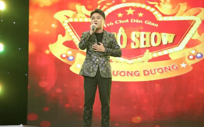 Ca sĩ Thanh Ngọc bất ngờ với sự “già đi” của ông chủ đoàn lô tô Hữu Ngọc trên sân khấu