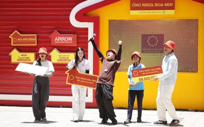 Nỗi lo bơ vơ, sợ bà mất của cô bé 13 tuổi chưa từng cảm nhận được tình cảm cha mẹ khiến nhiều người quặn lòng