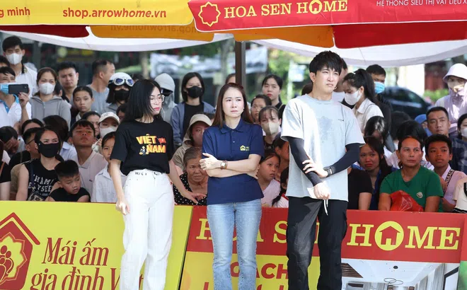 Diễn viên B Trần bị “sốc” trong lần đầu tham gia chương trình Mái ấm gia đình Việt