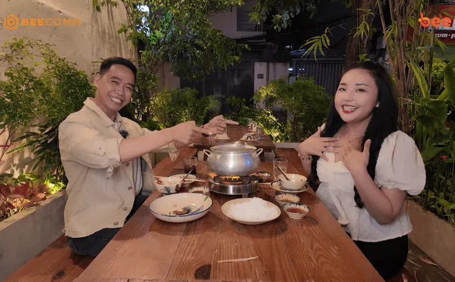 Hỷ Khí Dương Dương và Bỏng Ngô Mario thưởng thức tiệc đồ nướng tại Quán ăn hạnh phúc