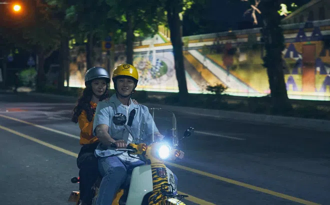Nhạc sĩ Kai Đinh đem hit Lời Tạm Biệt Chưa Nói vào phim Hàn Em Xinh Tinh Quái