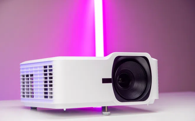 ViewSonic ra mắt máy chiếu laser LSD400 Series: Sáng mạnh, bền bỉ, giá hợp lý cho giáo dục & doanh nghiệp