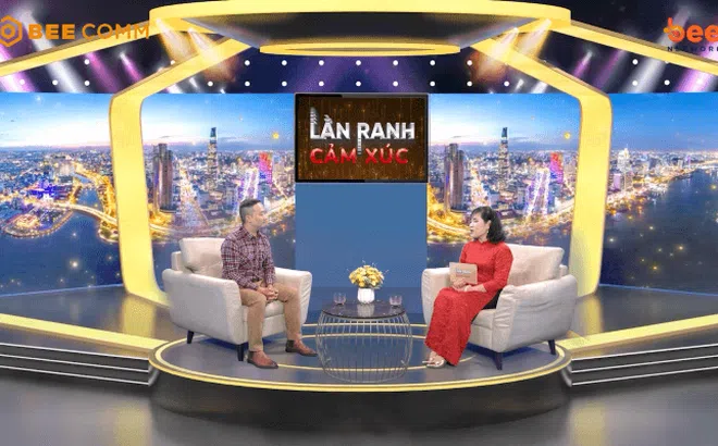 Tiến sĩ Tô Nhi A cùng chuyên gia pháp luật phân tích tình huống người phụ nữ bị tình trẻ sát hại vì đòi chia tay