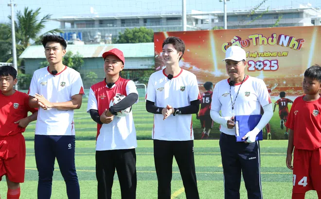Teaser tập 4 Cầu thủ nhí 2025: Cầu thủ Lý Đức và diễn viên Bi Max huấn luyện cho top 14