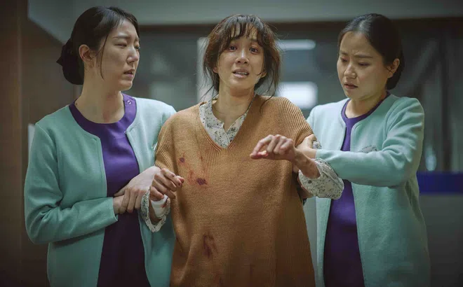 Không Bông Tuyết Nào Trong Sạch - “Twist chồng twist” cuốn nhất màn ảnh rộng tháng 11