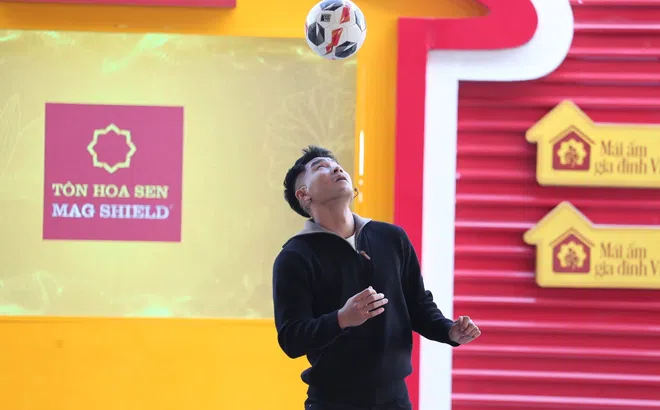 Hà Đức Chinh rơi nước mắt tại “Mái ấm gia đình Việt” khi nhớ về tuổi thơ mất cha