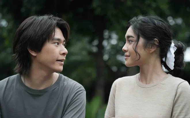 Vũ trụ kinh dị đình đám Thái Lan “Chơi ngải” mở rộng với phần tiền truyện ghê rợn về cô giáo Panor