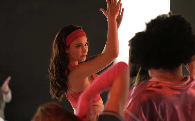 “Em xinh” Lamoon bắt tay GDH hát nhạc phim Người Đẹp Và Quái Lạ với phiên bản tiếng Việt