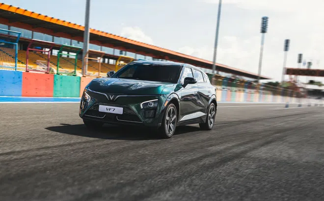 Chi phí thấp, công nghệ cao, sức mạnh lớn: VinFast VF 7 là “của hiếm” trong phân khúc C-SUV