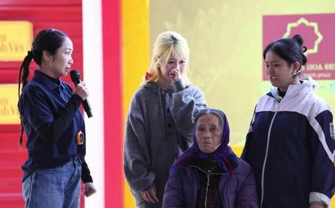 Ốc Thanh Vân khóc nghẹn trong show thực tế