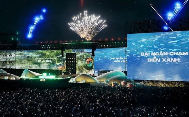 Dàn “anh trai, em xinh” góp mặt trong concert “Đại ngàn chạm biển xanh”