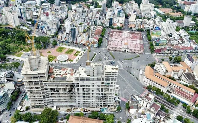 Loạt dự án ngưng thi công nhiều năm ở trung tâm TP HCM tái khởi động, giá căn hộ tăng gấp 4-5 lần