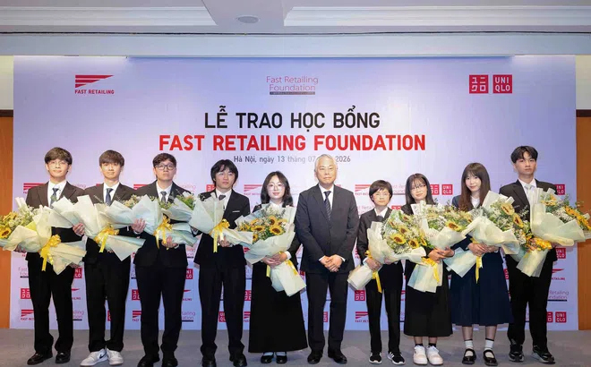 Năm thứ 4 liên tiếp, Quỹ Fast Retailing trao học bổng cho học sinh Việt Nam và công bố kỳ tuyển chọn 2027