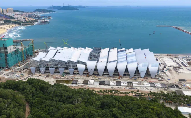 Lộ diện 13 “nhịp sóng” trên mái Trung tâm Hội nghị APEC lớn bậc nhất thế giới