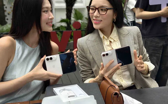 iPhone Duo chính thức lên kệ tại Di Động Việt, ưu đãi đến 9,5 triệu đồng