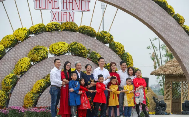 Mở cửa đường hoa Home Hanoi Xuan 2021