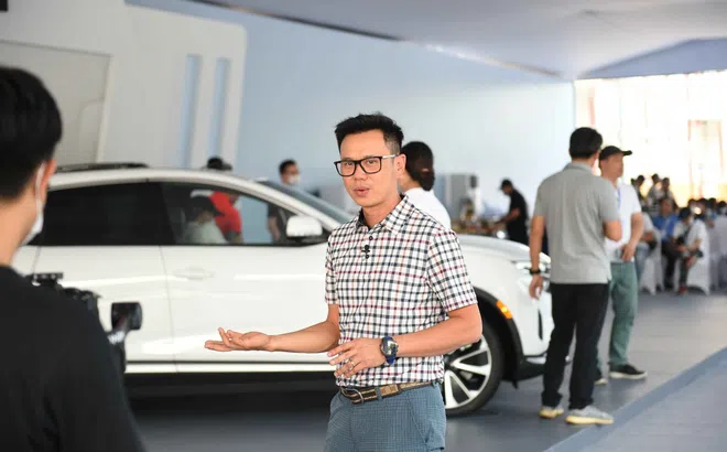 Chuyên gia nhận định sau khi “test” xe điện VF 8: Ổn định tuyệt vời ở vận tốc 175km/h
