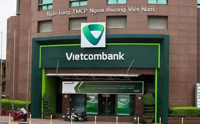 Nợ xấu tăng mạnh 47% so với đầu năm nhưng Vietcombank vẫn là "quán quân" lợi nhuận nhóm ngân hàng