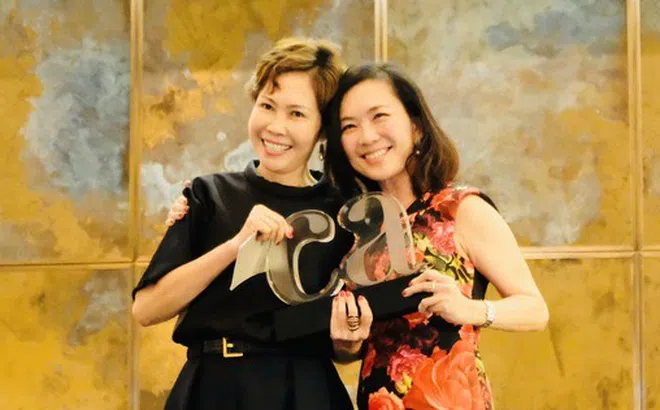 Bà Đinh Thị Thanh Hương nhận Giải “Nhà phát hành của năm” tại Lễ trao giải CineAsia 2022