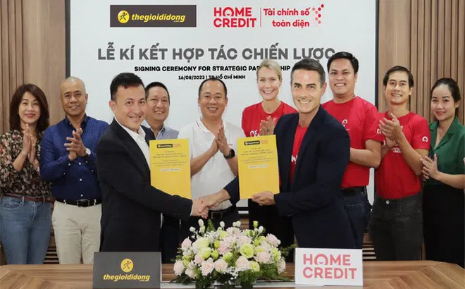 Home Credit và Thế Giới Di Động ký kết hợp tác hướng tới doanh số 2 tỷ USD