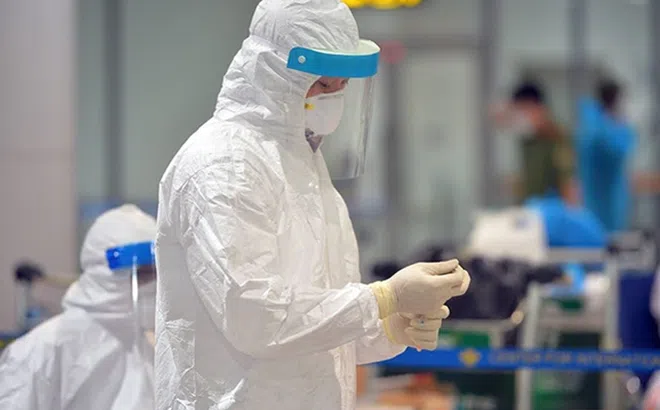 TP HCM: Rủ bạn đến nhà nhậu, 6 người đều dương tính SARS-CoV-2