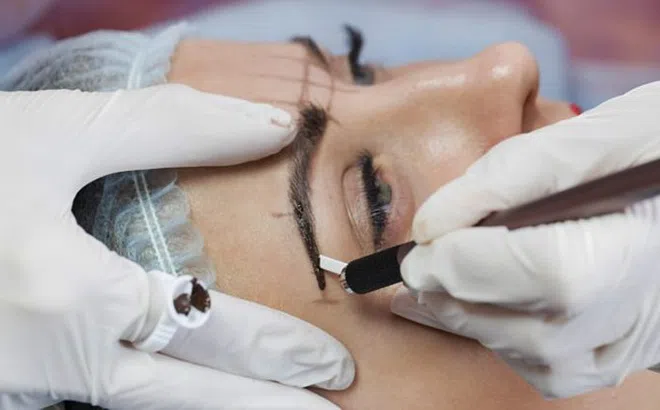 Phun xăm chân mày: Tưởng đơn giản mà tiềm ẩn vô vàn hiểm họa khôn lường