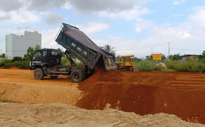 San lấp xây dựng trái phép trên đất nông nghiệp, chính quyền bất lực?